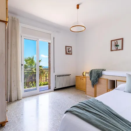 Villacel Planet Costa Dorada Villa *